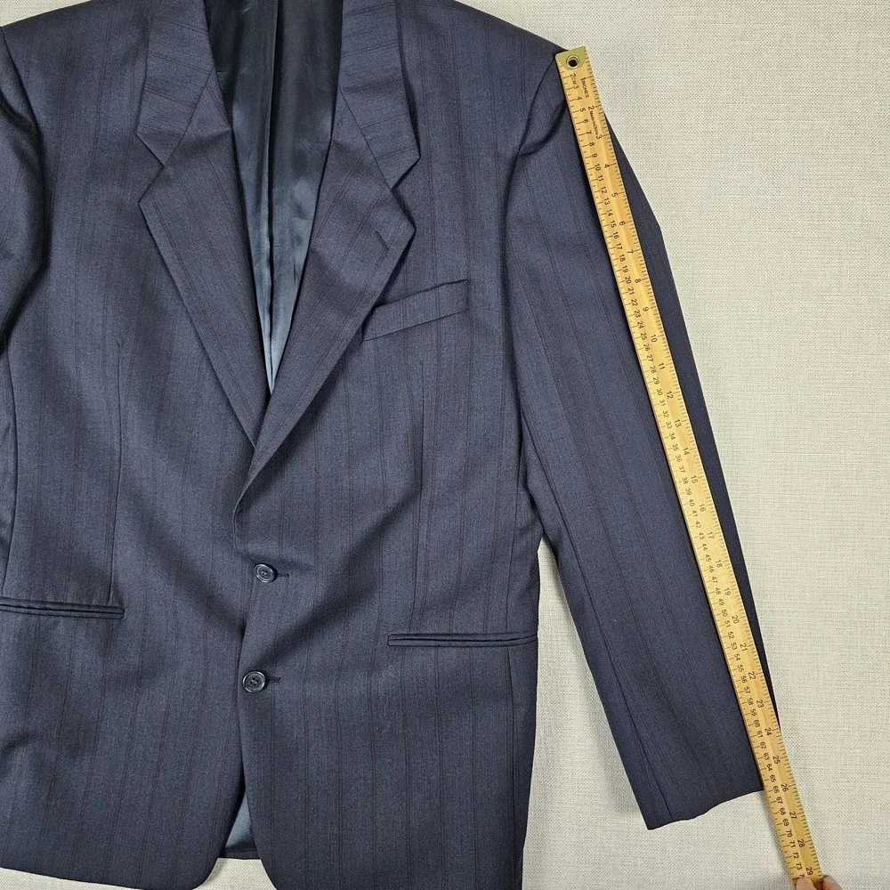 Yves Saint Laurent very good